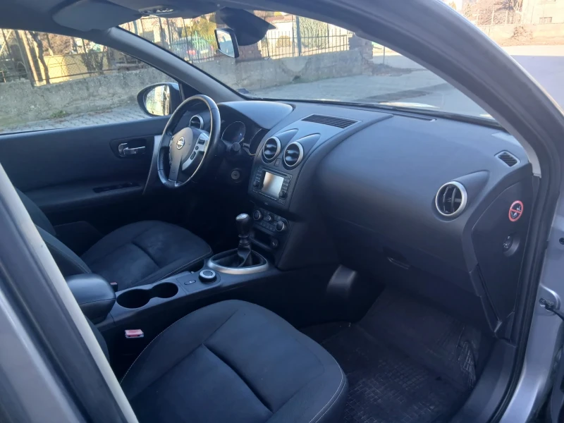 Nissan Qashqai 1.6DCI 4x4, снимка 5 - Автомобили и джипове - 52801045