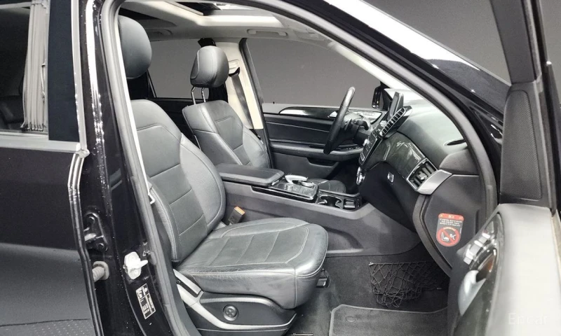 Mercedes-Benz GLE 350, снимка 11 - Автомобили и джипове - 52803537