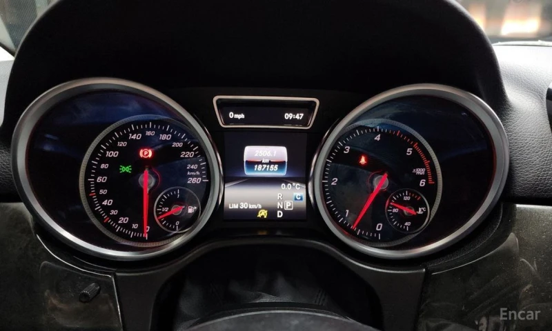 Mercedes-Benz GLE 350, снимка 8 - Автомобили и джипове - 52803537