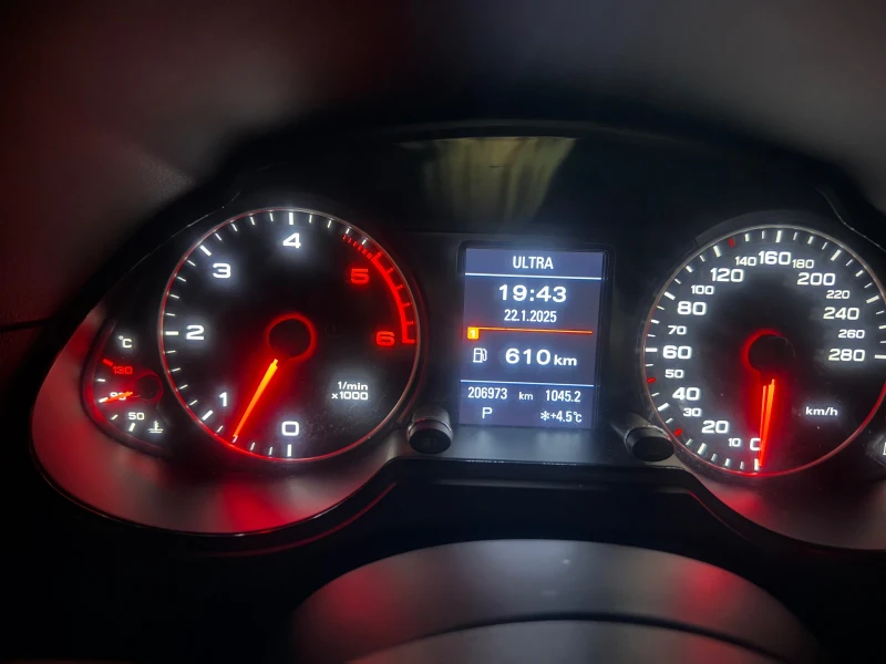 Audi Q5, снимка 9 - Автомобили и джипове - 53125729