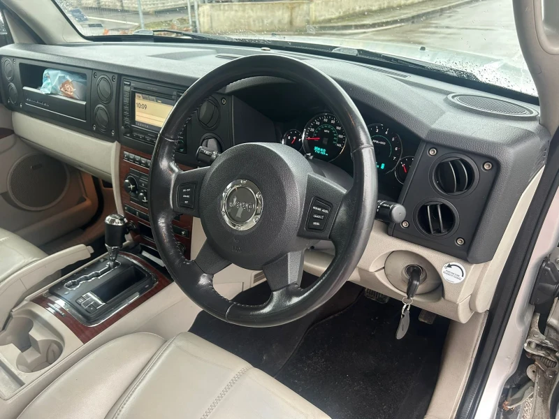 Jeep Commander 3.0 crd Limited, снимка 14 - Автомобили и джипове - 53481821