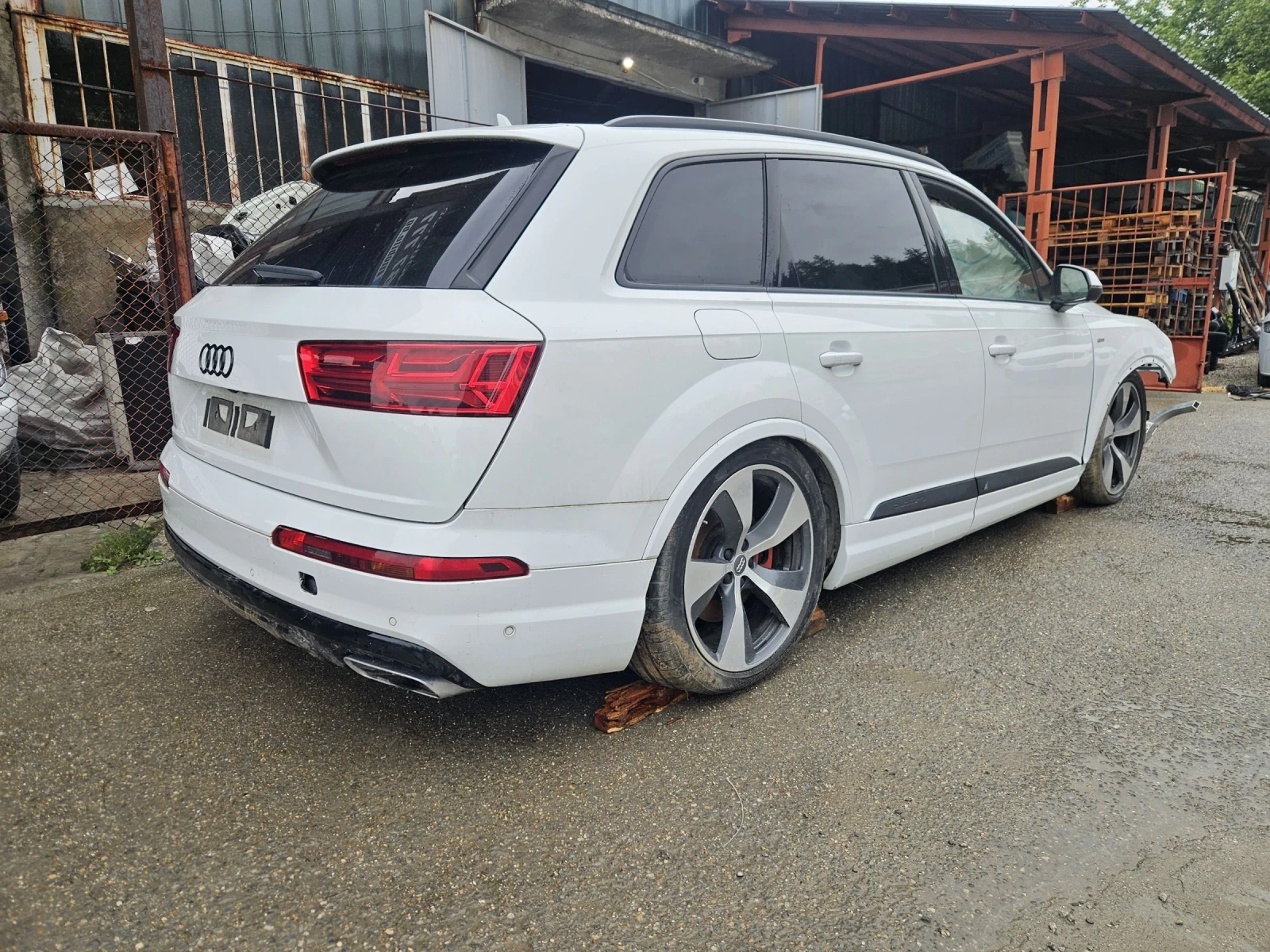 Audi Q7 3.0tdi S-line, снимка 1