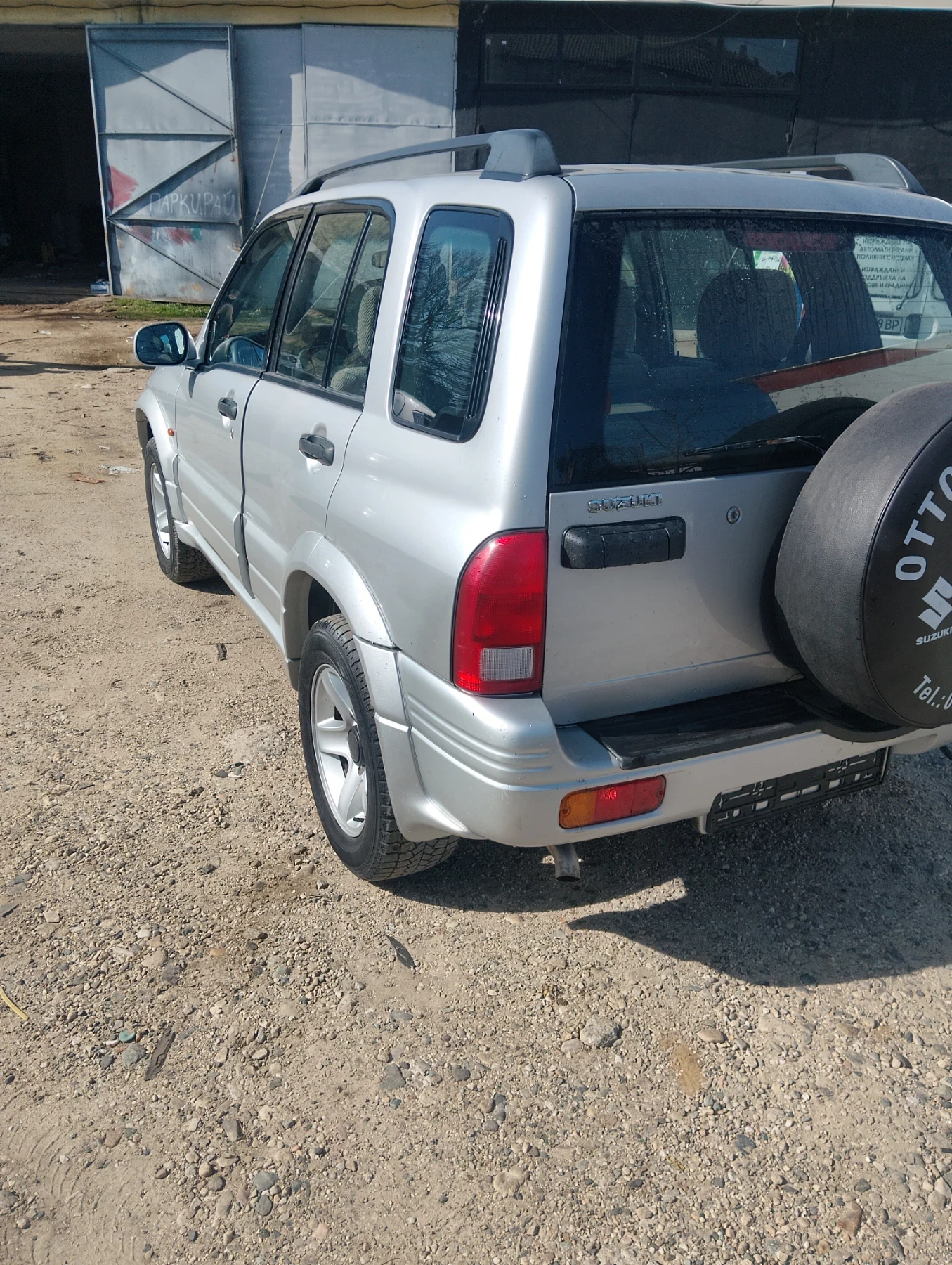 Suzuki Grand vitara 2.5 v 6, снимка 3 - Автомобили и джипове - 53866505