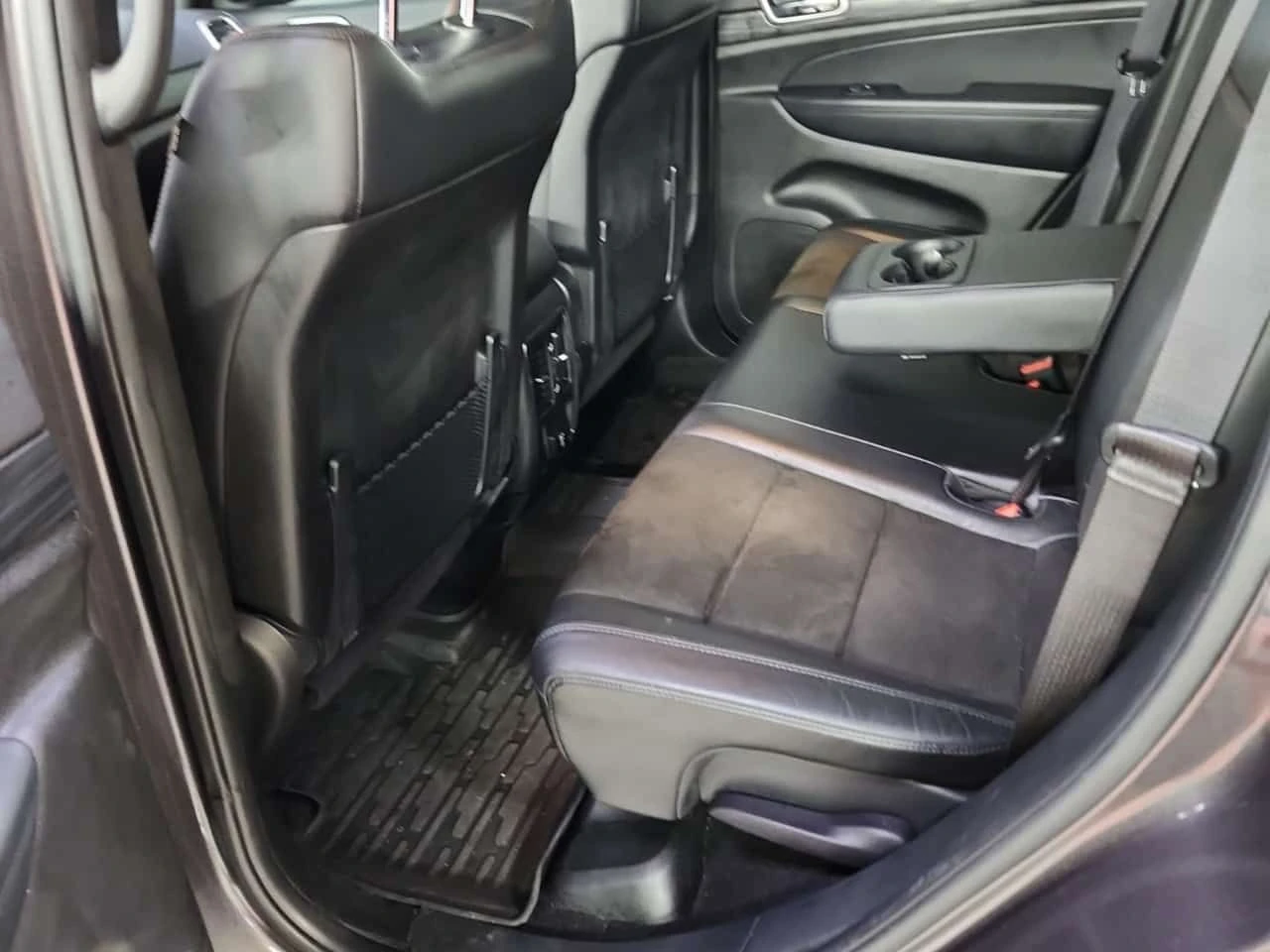 Jeep Grand cherokee V6 * ALTITUDE * CARFAX * Без инциденти * , снимка 9 - Автомобили и джипове - 53894238