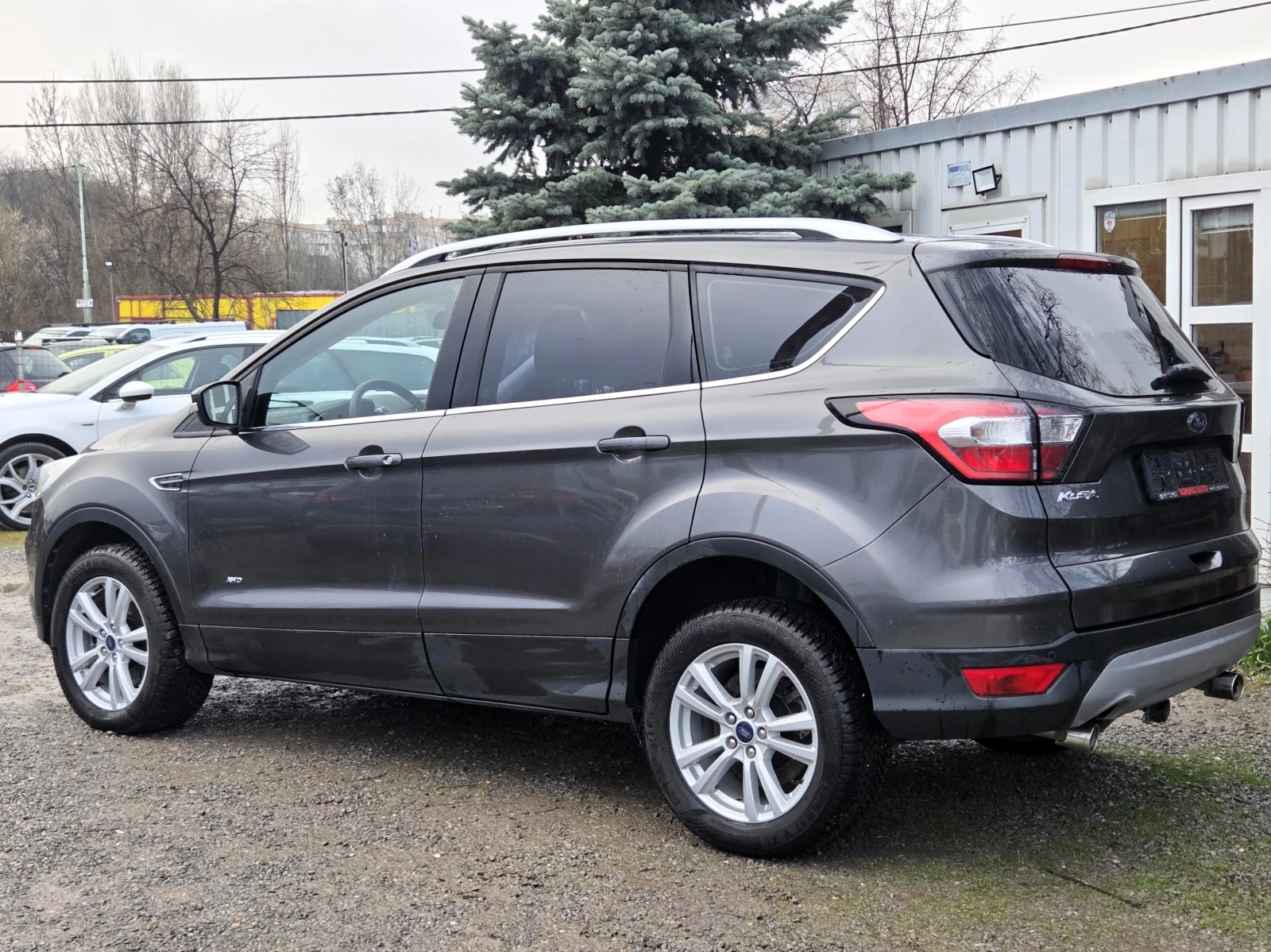Ford Kuga 2.0D 4x4 150hp AUTOMATIC/KEYLESS/NAVI, снимка 4 - Автомобили и джипове - 54169867