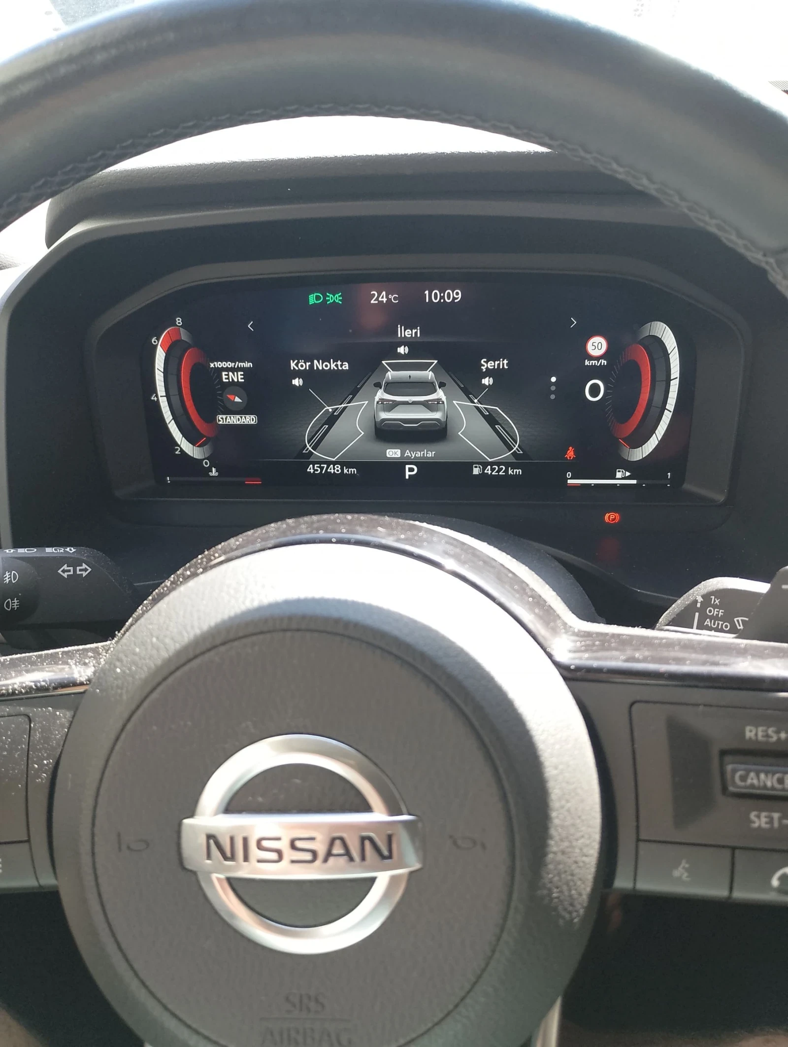 Nissan Qashqai 4x4 camera 360. Гаражна  кола, снимка 9 - Автомобили и джипове - 54648981