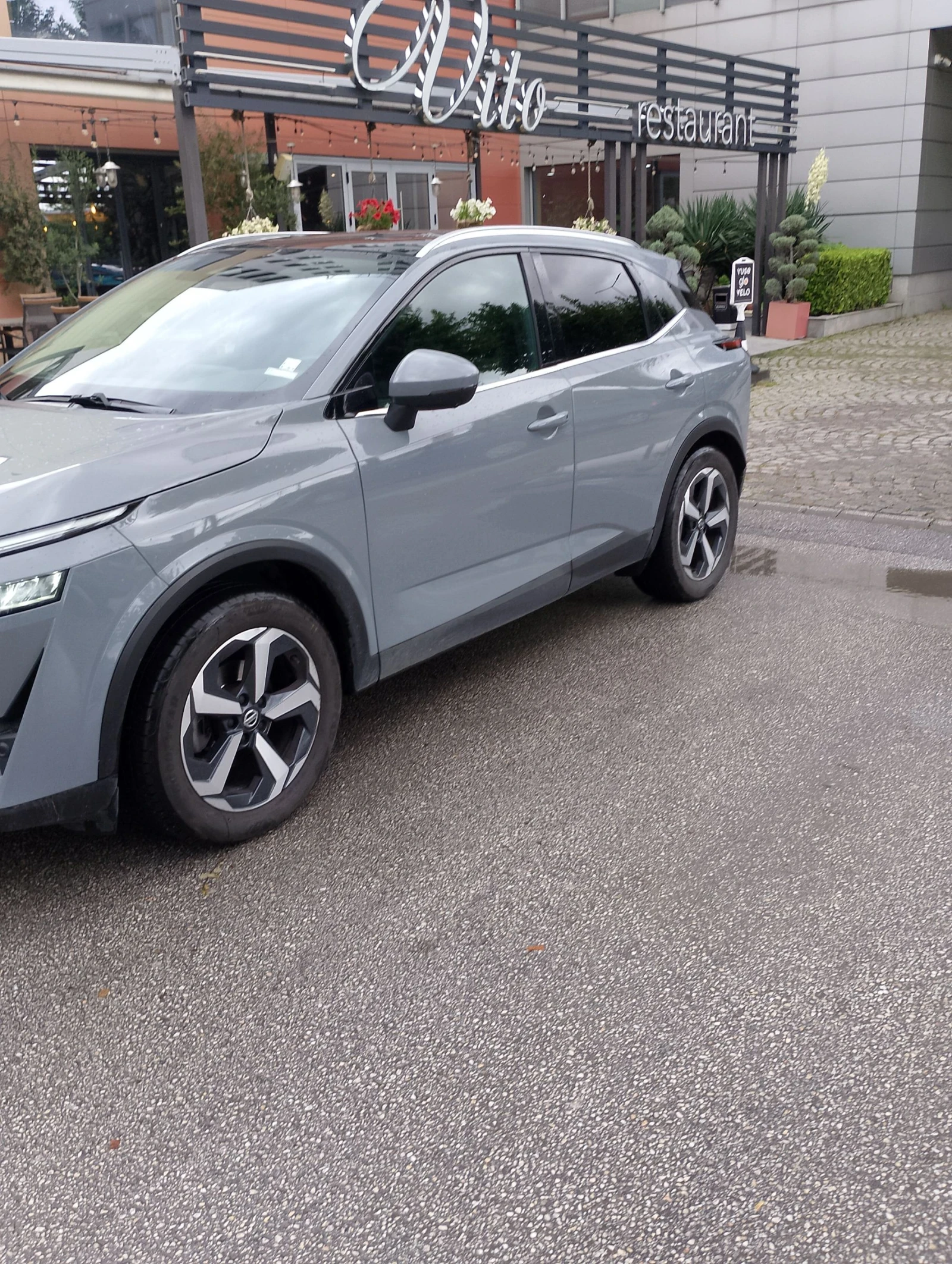 Nissan Qashqai, снимка 11 - Автомобили и джипове - 54648981