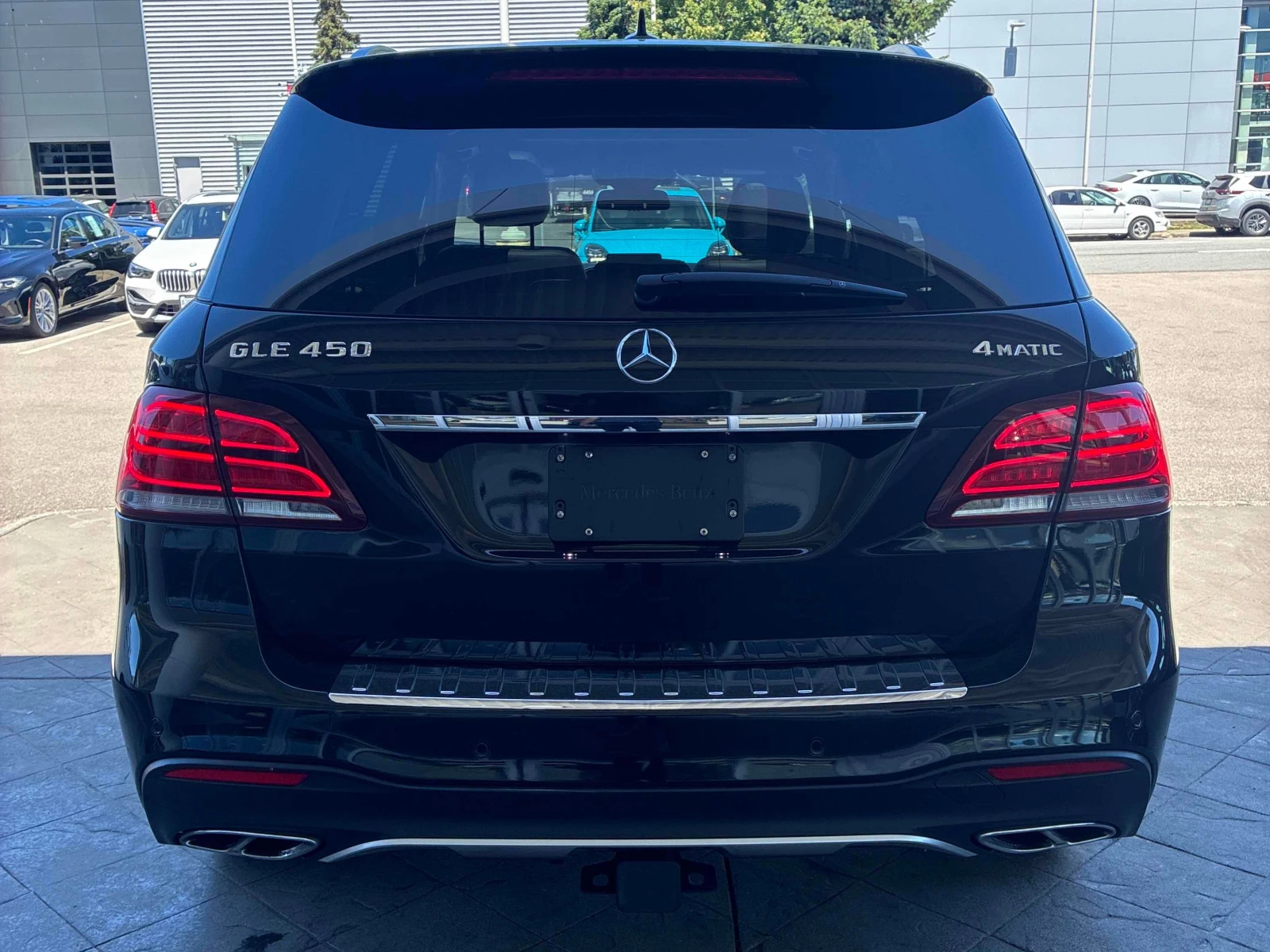 Mercedes-Benz GLE 450 AMG  * * CARFAX * * АВТО КРЕДИТ * * , снимка 5 - Автомобили и джипове - 54975286