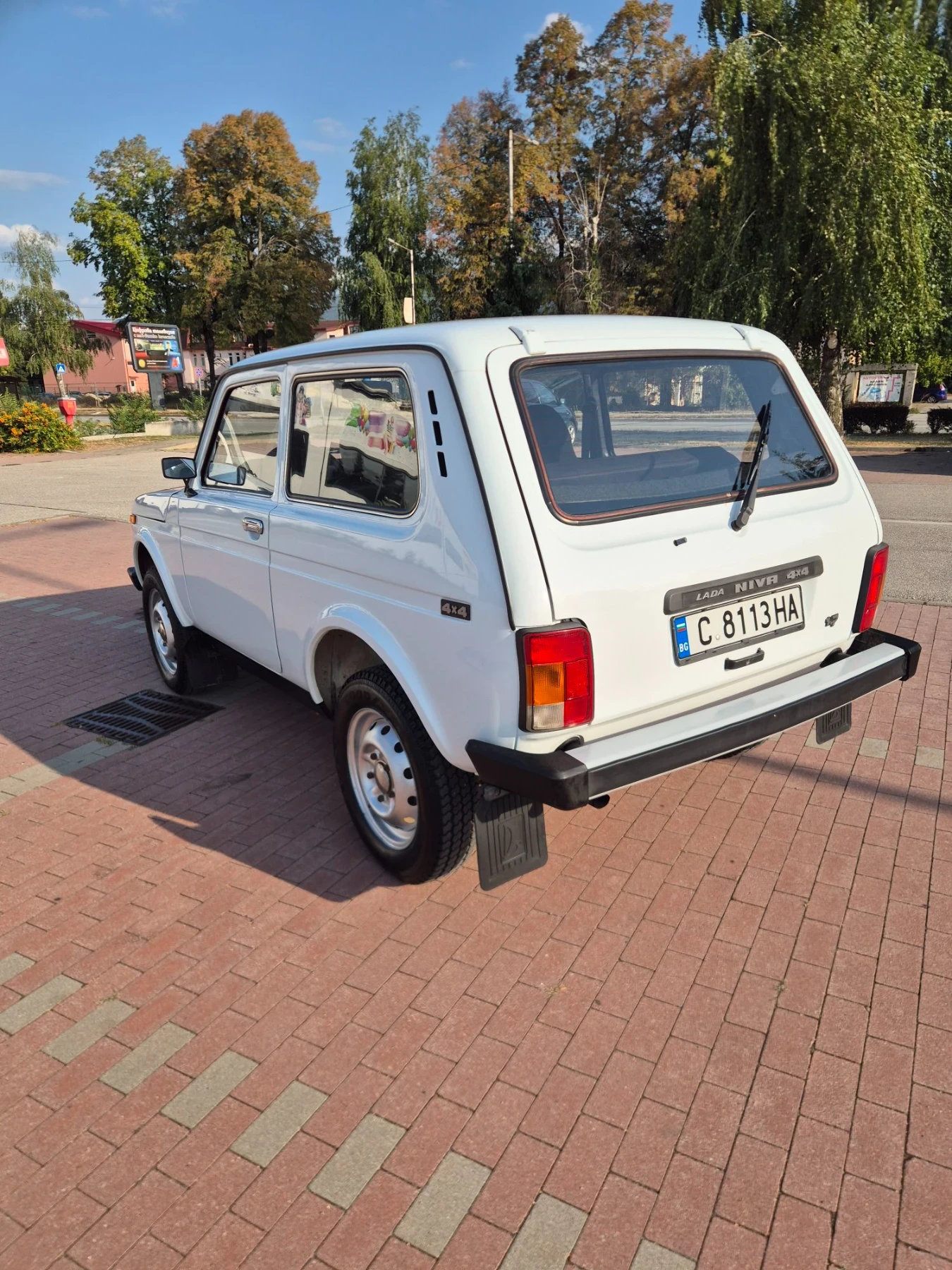 Lada Niva 1.7, снимка 7 - Автомобили и джипове - 55903357
