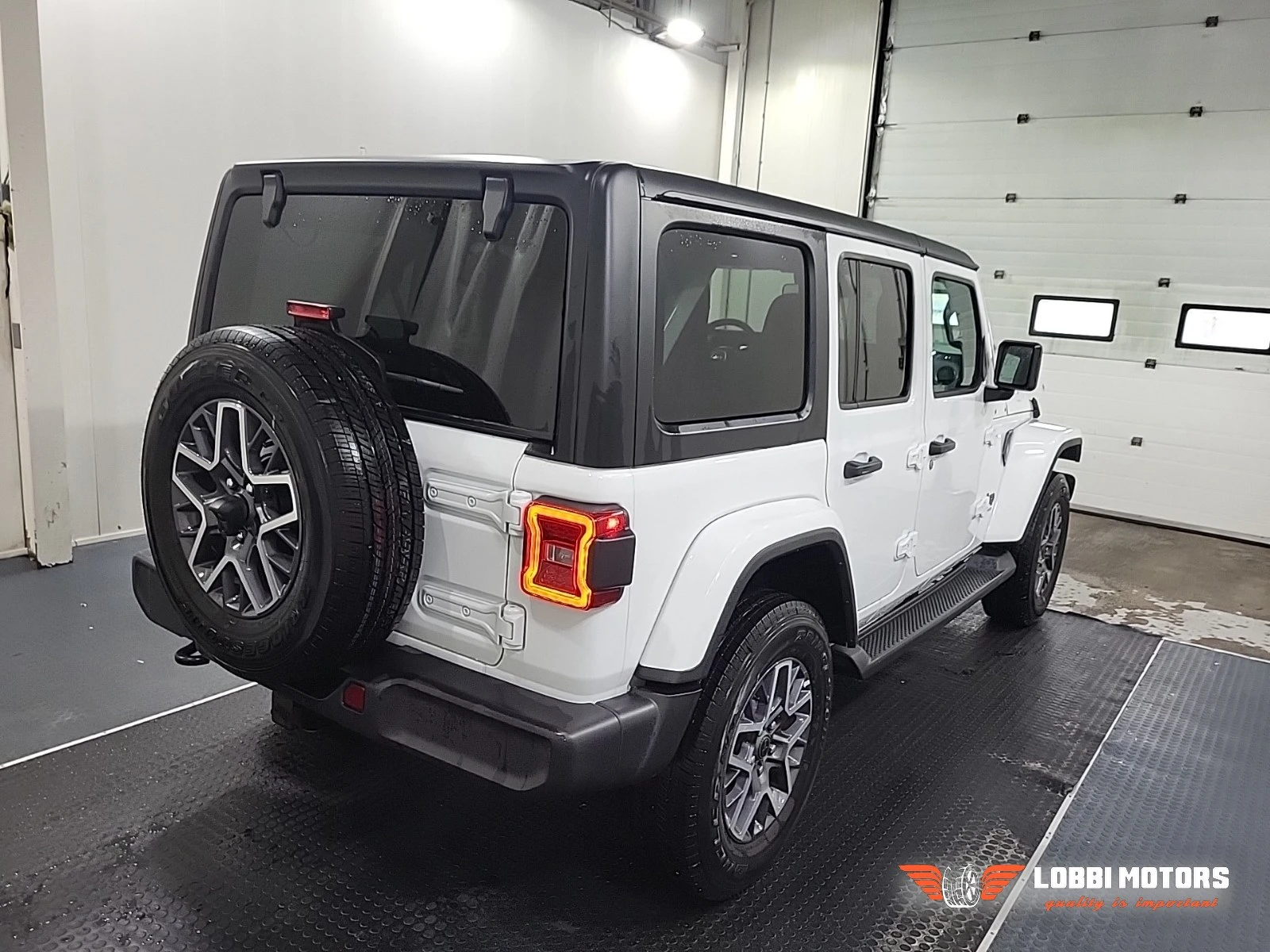 Jeep Wrangler, снимка 3 - Автомобили и джипове - 56069150