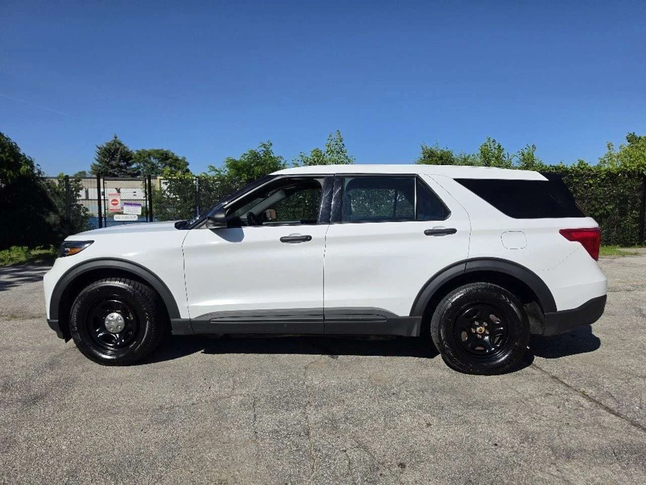 Ford Explorer AWD HYBRID * * 1 OWNER-CERTIFIED-WE FINANCE* *  | Mobile.bg � ����������� 2
