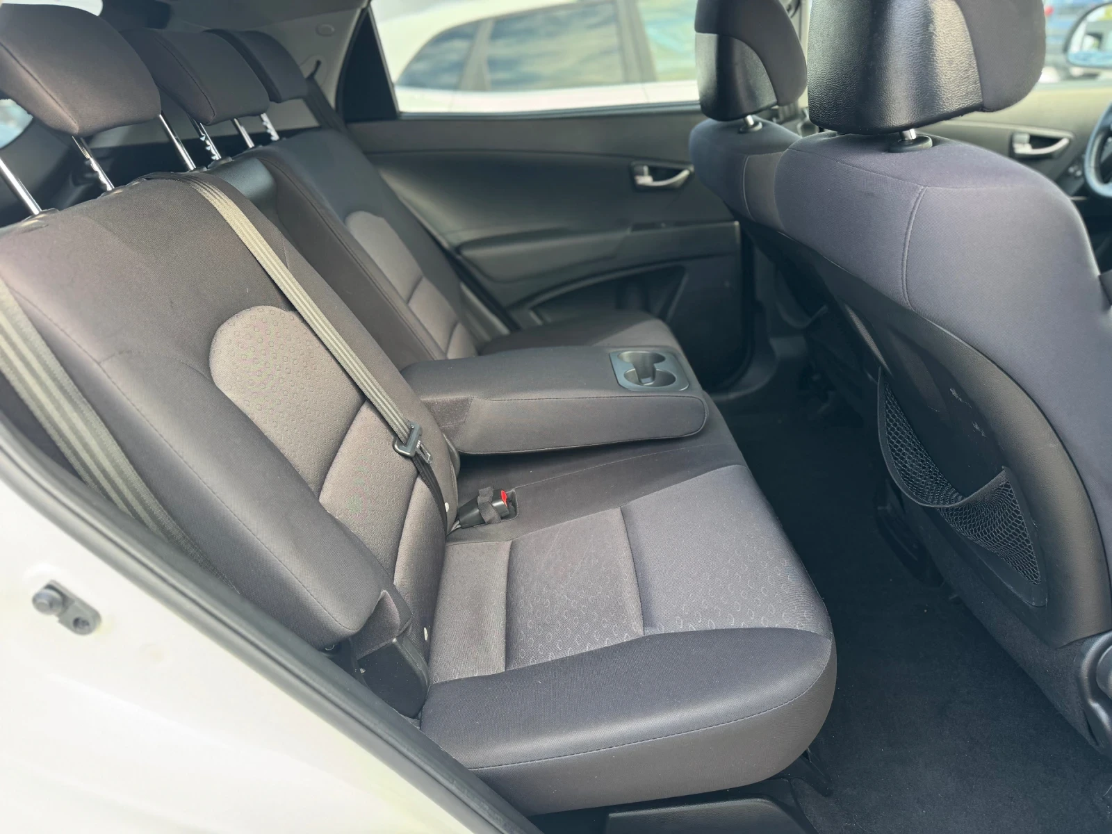 SsangYong Korando 2.0i gas-brc, снимка 12 - Автомобили и джипове - 56533956