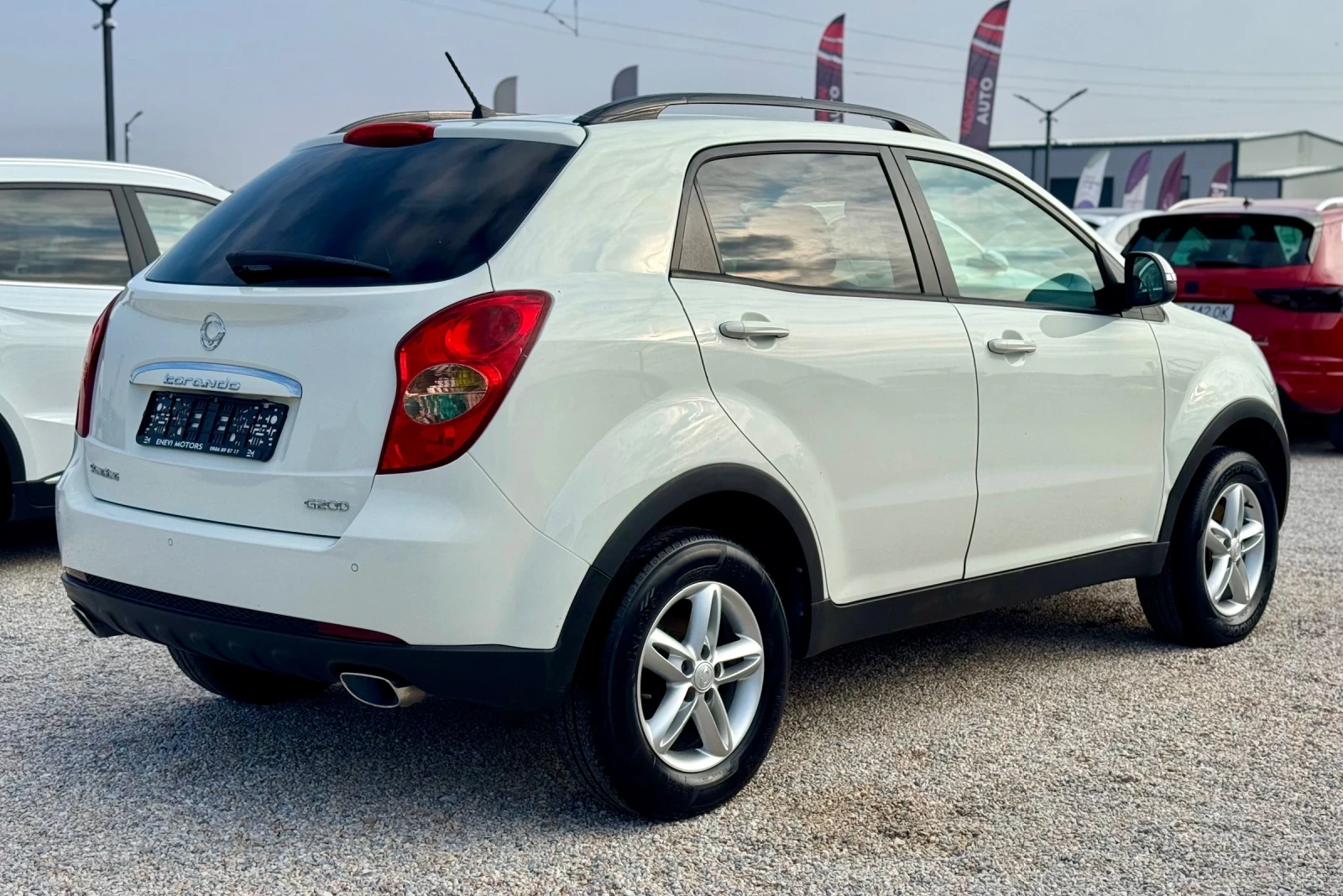 SsangYong Korando 2.0i gas-brc, снимка 6 - Автомобили и джипове - 56533956