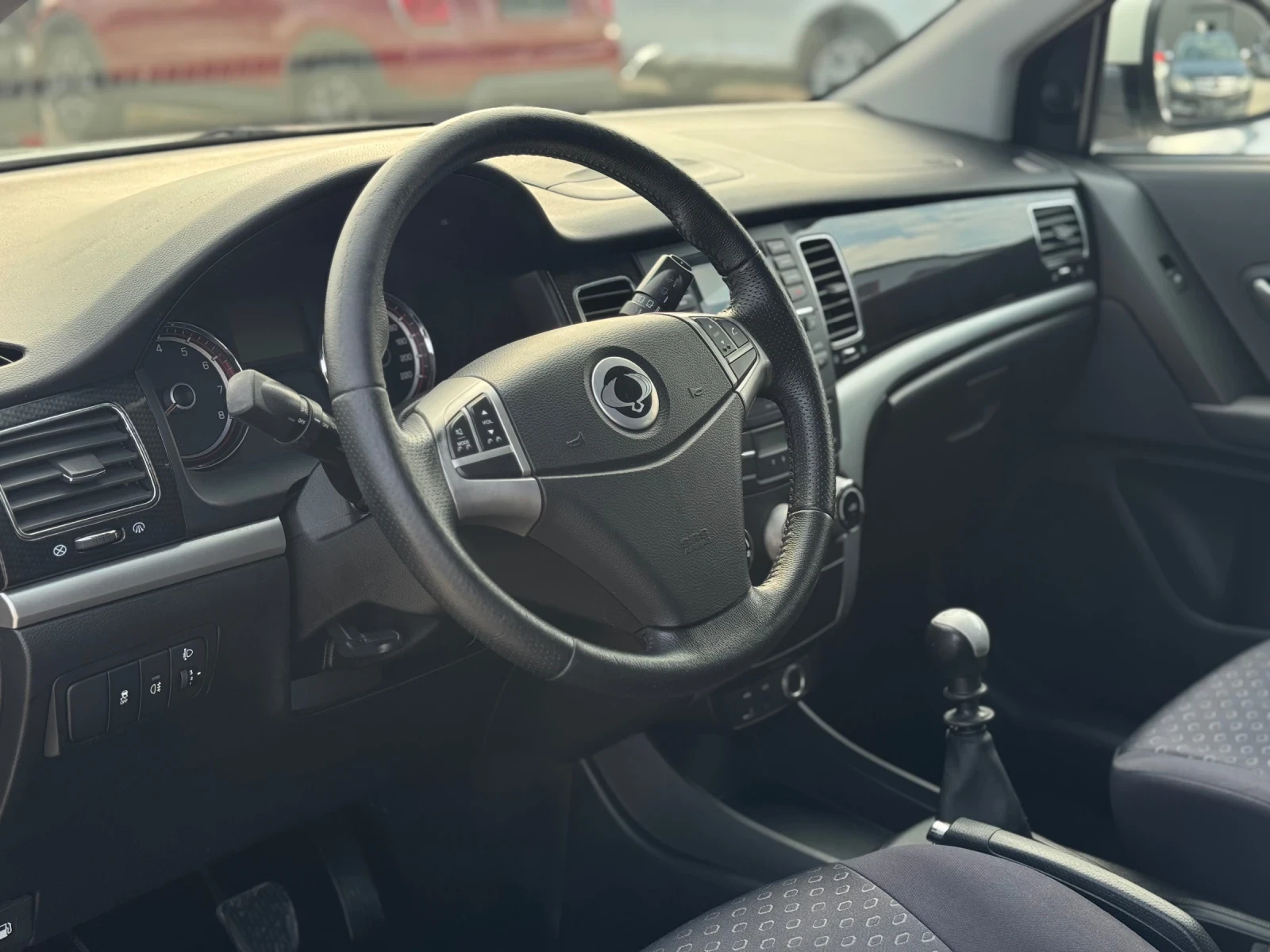 SsangYong Korando 2.0i gas-brc, снимка 8 - Автомобили и джипове - 56533956