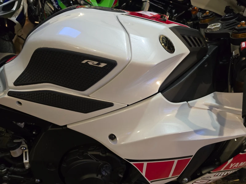 Yamaha YZF-R1 YZF-R1 World GP 60th Anniversary Edition, снимка 12 - Мотоциклети и мототехника - 52462821