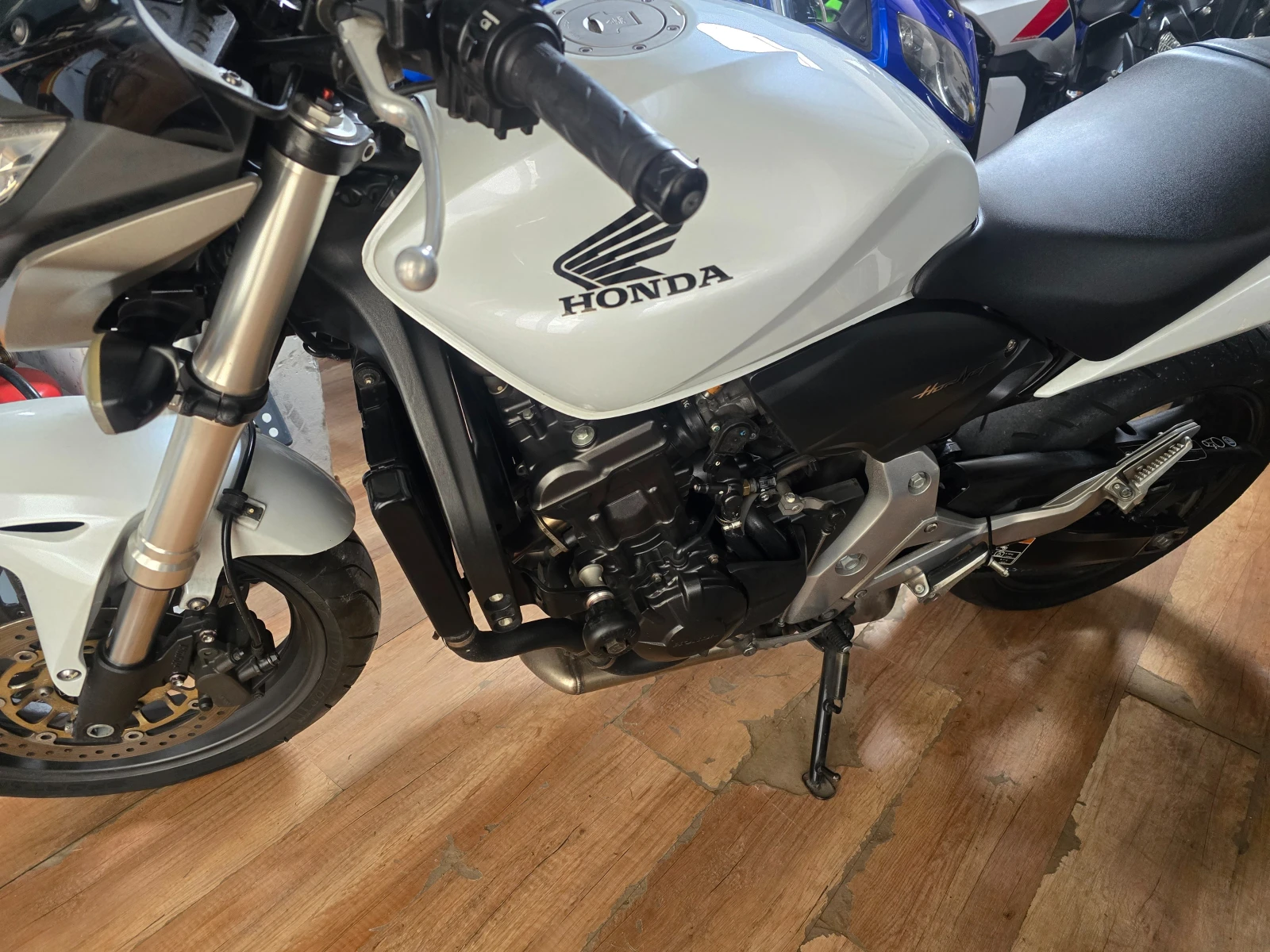 Honda Hornet 600, снимка 4 - Мотоциклети и мототехника - 52313961