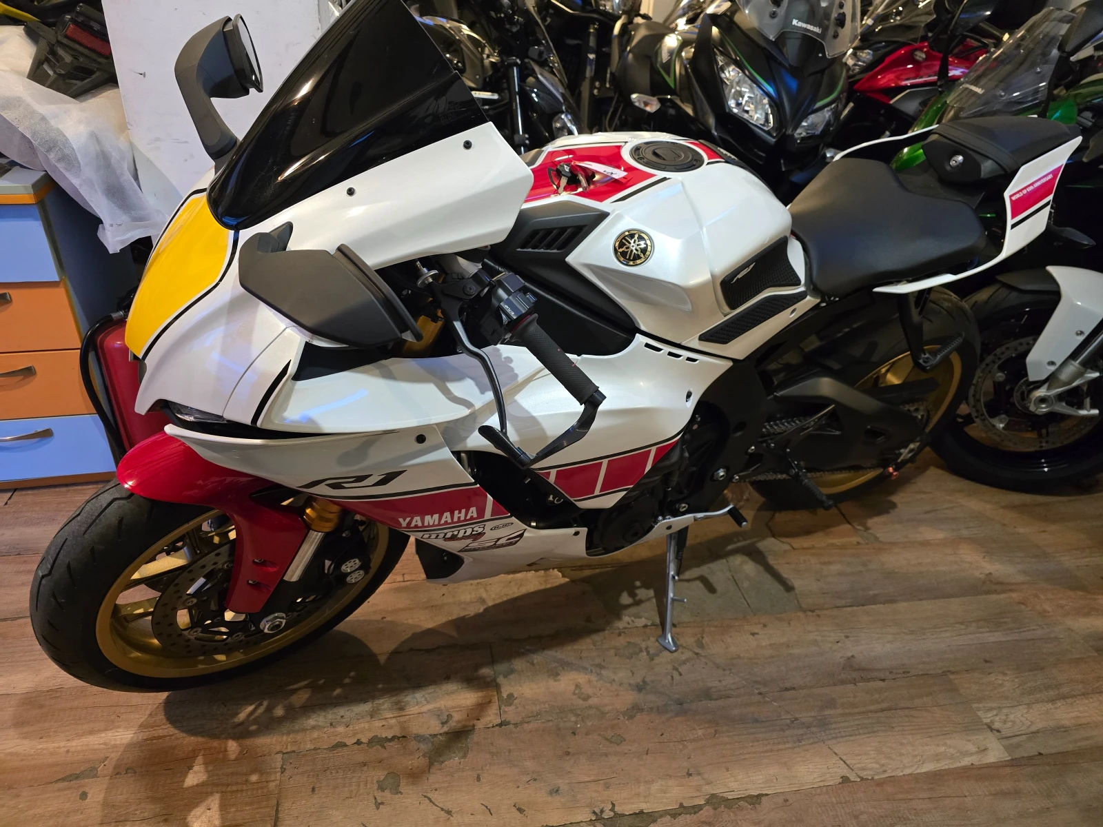 Yamaha YZF-R1 YZF-R1 World GP 60th Anniversary Edition | Mobile.bg   2