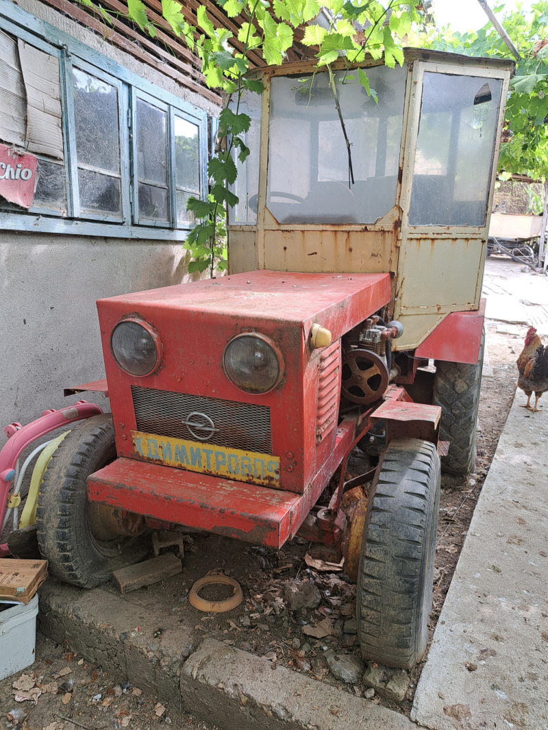 Трактор Друга марка, снимка 1 - Селскостопанска техника - 41770170