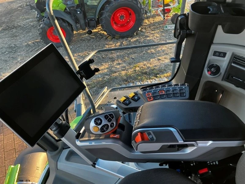 Комбайн Claas Lexion 7500 ❗ 2023, снимка 8 - Селскостопанска техника - 56271147