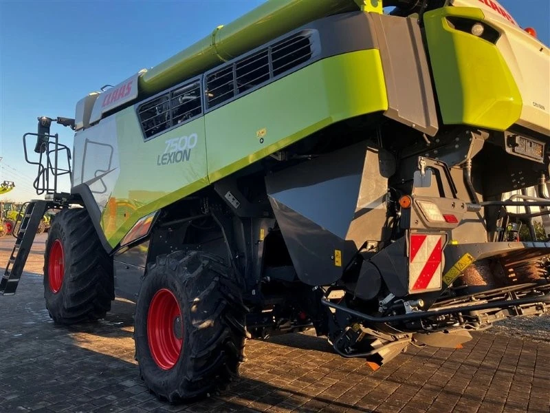 Комбайн Claas Lexion 7500 ❗ 2023, снимка 4 - Селскостопанска техника - 56271147