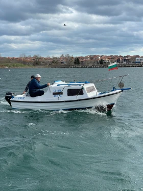 Лодка Собствено производство, снимка 6 - Воден транспорт - 53439524