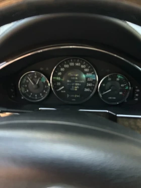 Mercedes-Benz 320, снимка 15