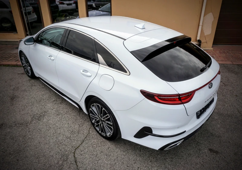 Kia Pro ceed 1.6 CRDI GT LINE , снимка 4 - Автомобили и джипове - 42203028