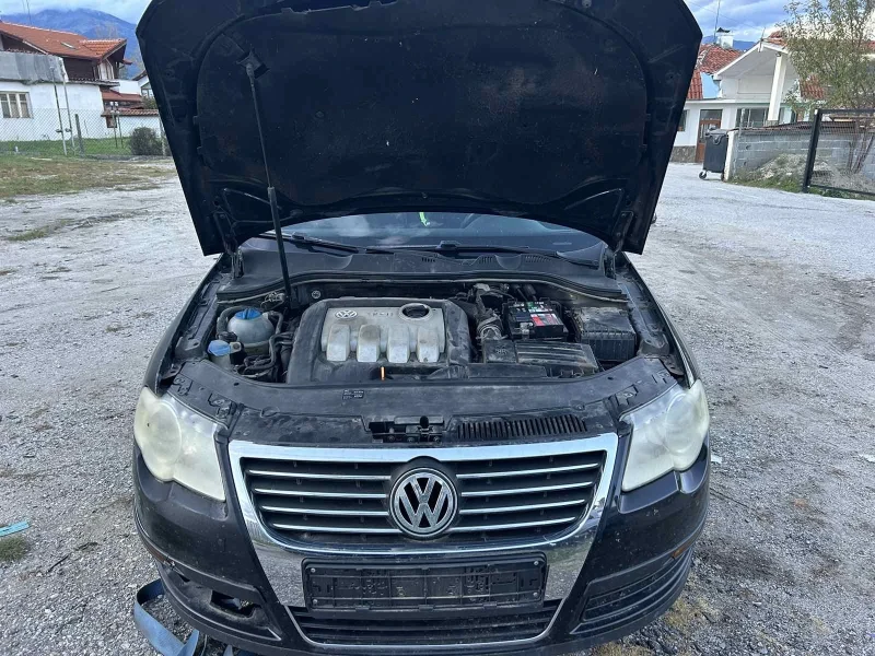 VW Passat 1.9 TDI, снимка 2 - Автомобили и джипове - 47532269