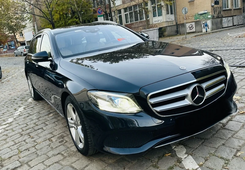 Mercedes-Benz E 400 4matic , снимка 3 - Автомобили и джипове - 48485280