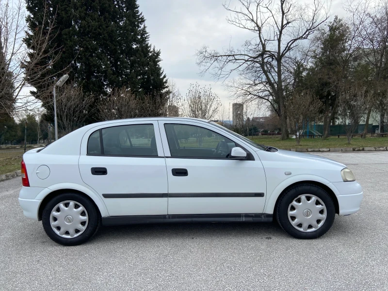 Opel Astra, снимка 1 - Автомобили и джипове - 49087039