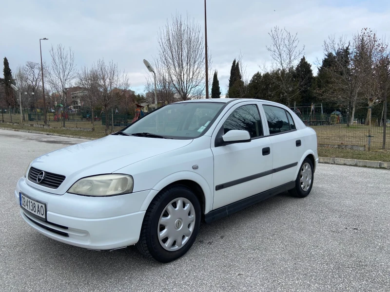 Opel Astra, снимка 3 - Автомобили и джипове - 49087039