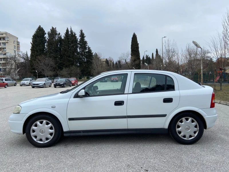 Opel Astra, снимка 2 - Автомобили и джипове - 49087039