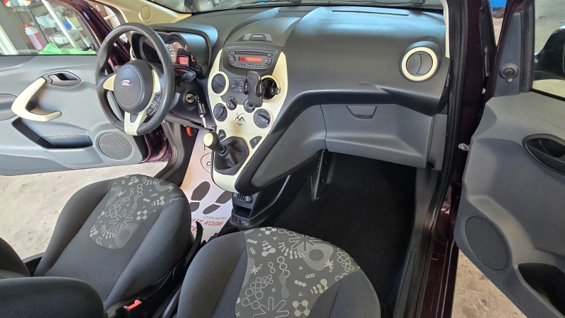 Ford Ka 2015г* бензин, снимка 15 - Автомобили и джипове - 51590677