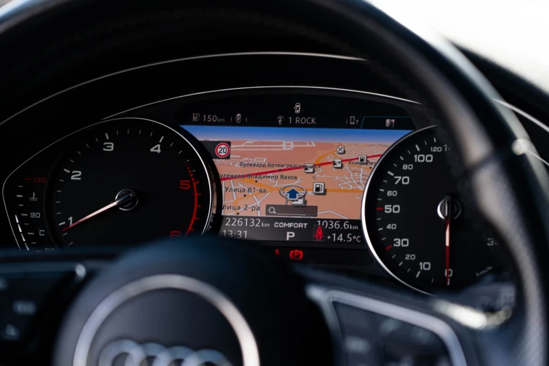 Audi A4 2.0 TDI QUATTRO, снимка 10 - Автомобили и джипове - 52276066