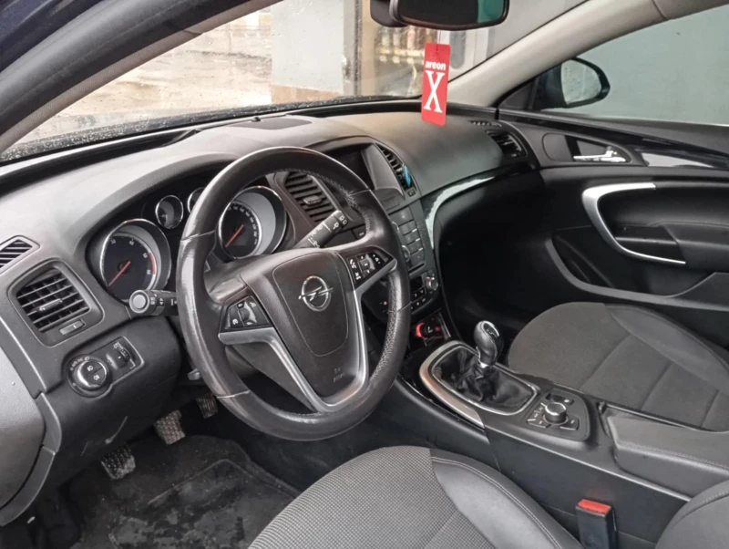 Opel Insignia, снимка 5 - Автомобили и джипове - 53485654