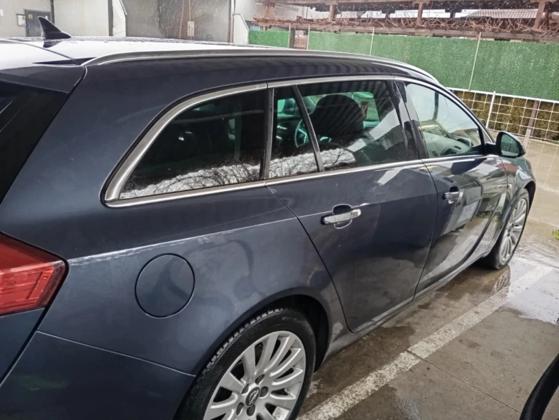 Opel Insignia, снимка 7 - Автомобили и джипове - 53485654