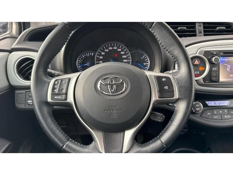 Toyota Yaris, снимка 13 - Автомобили и джипове - 48097302