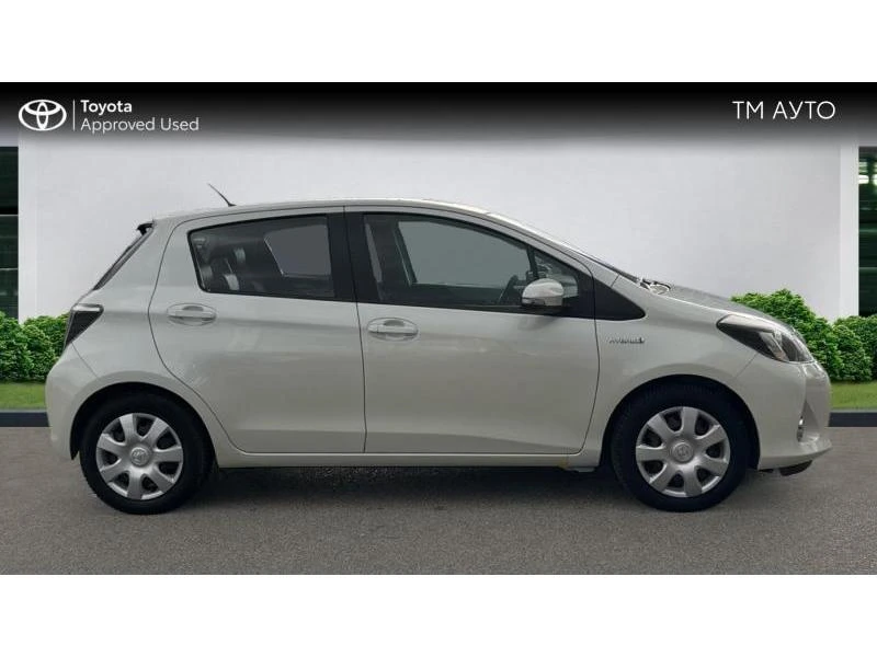 Toyota Yaris, снимка 17 - Автомобили и джипове - 48097302