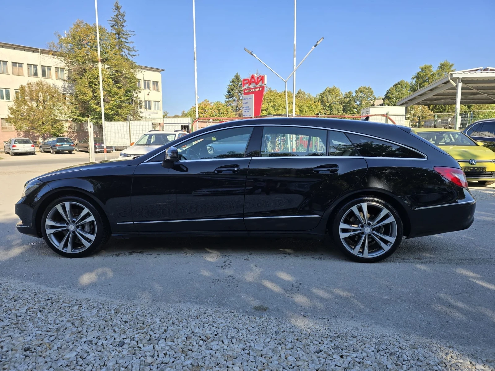 Mercedes-Benz CLS 350 Shooting Brake - 4Matic 177 000км. ! - изображение 4