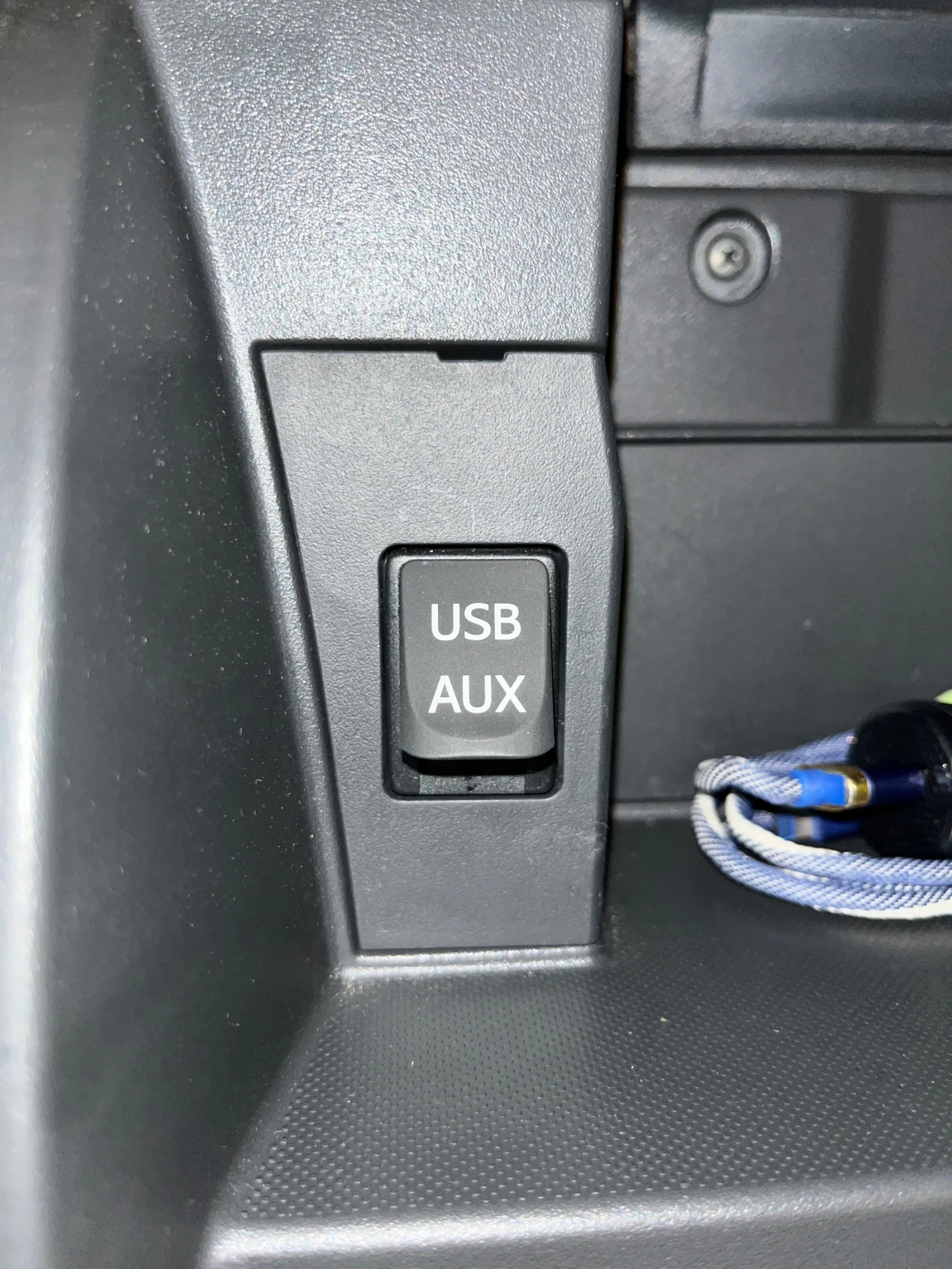 Toyota Auris 1.6 GR ГАЗ - изображение 10