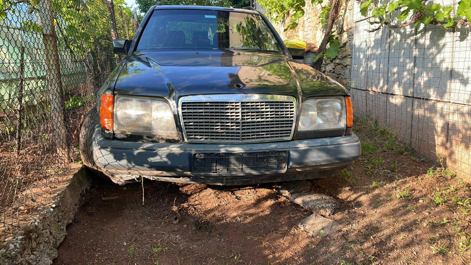 Mercedes-Benz E 200  - изображение 4