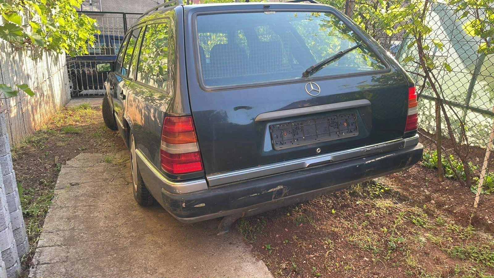 Mercedes-Benz E 200  - изображение 7