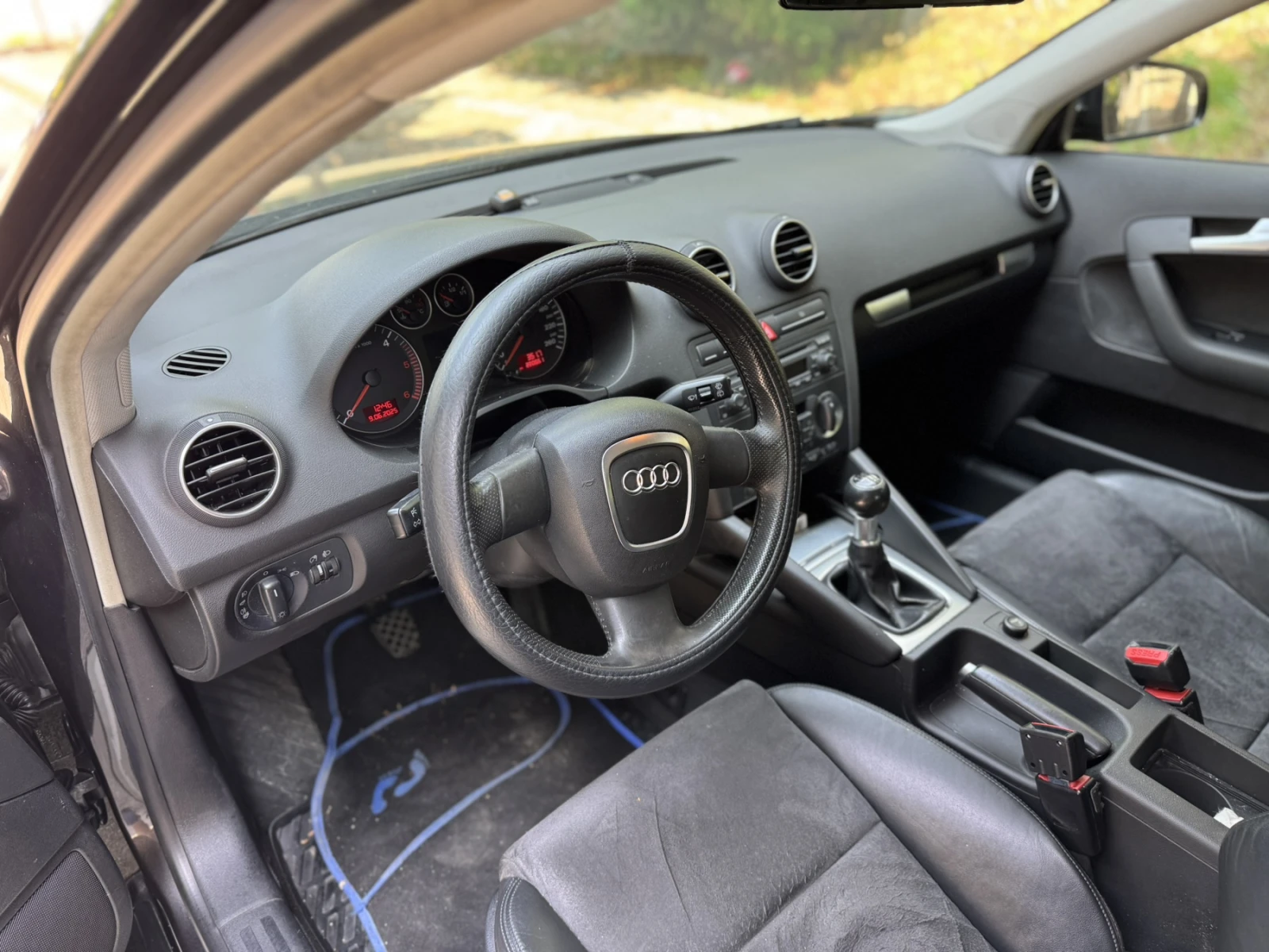 Audi A3 2.0 - изображение 6