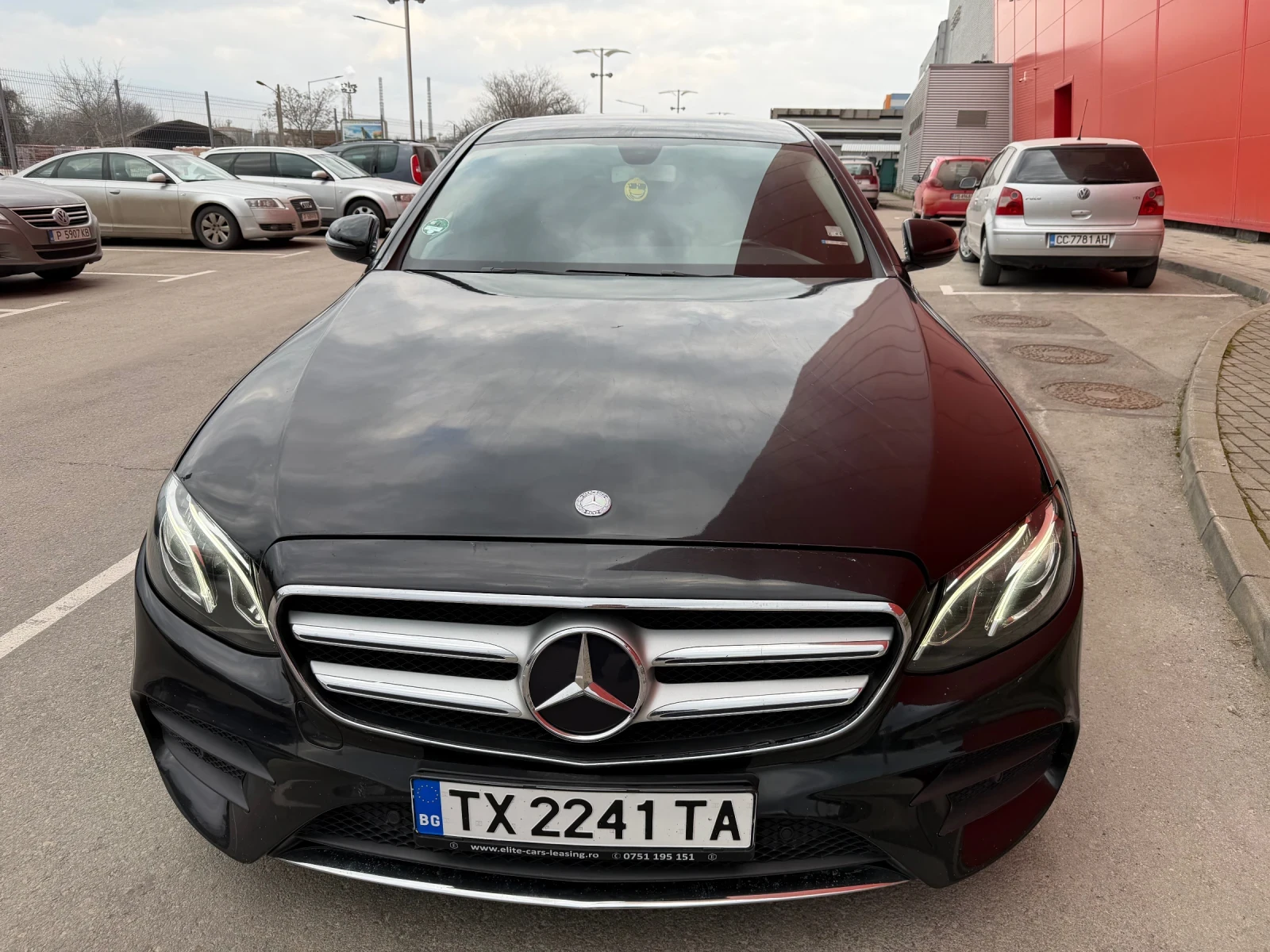 Mercedes-Benz E 220 AMG* 9G* LED* Burmaster, снимка 3 - Автомобили и джипове - 50869328