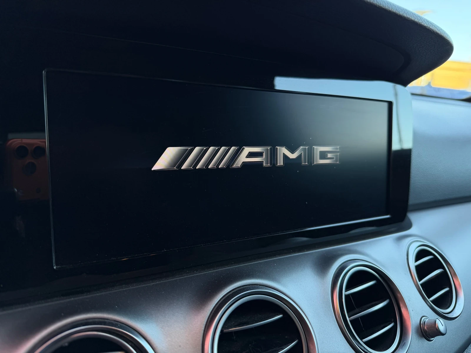 Mercedes-Benz E 220 WIDE* SCREEN* 9G* LED* Burmaster, снимка 12 - Автомобили и джипове - 50869328