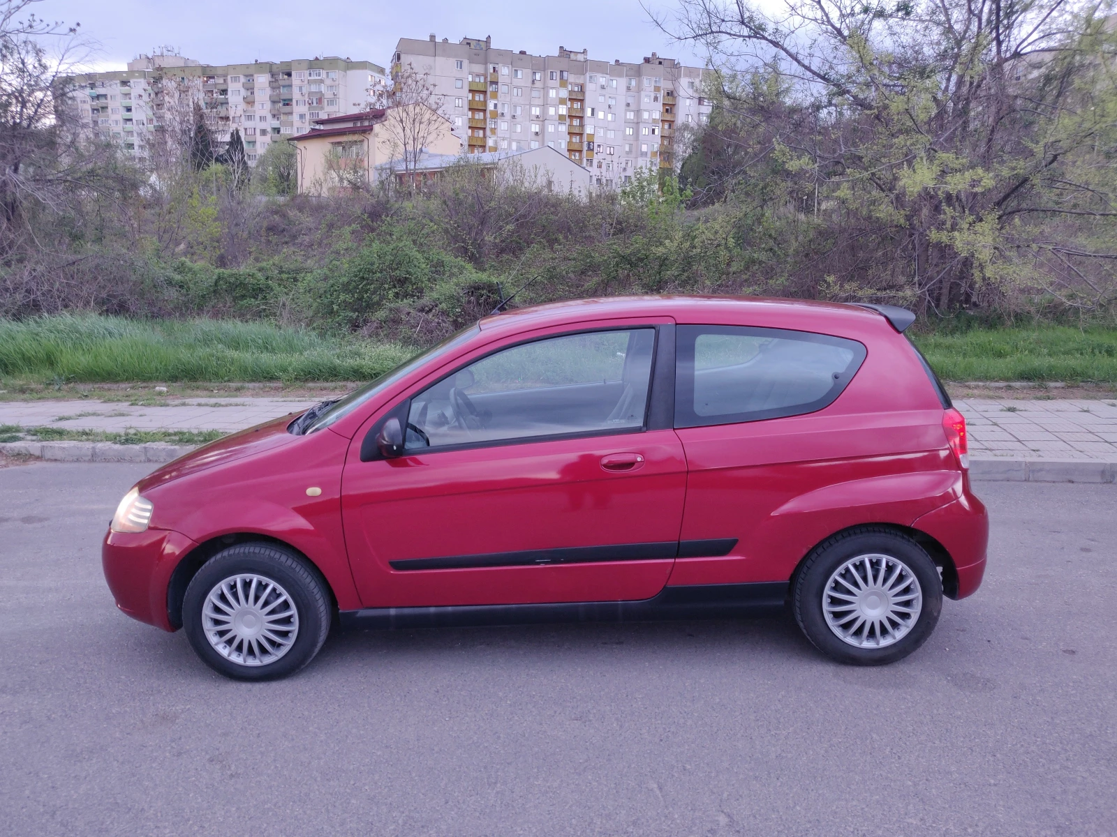 Chevrolet Aveo  - изображение 3