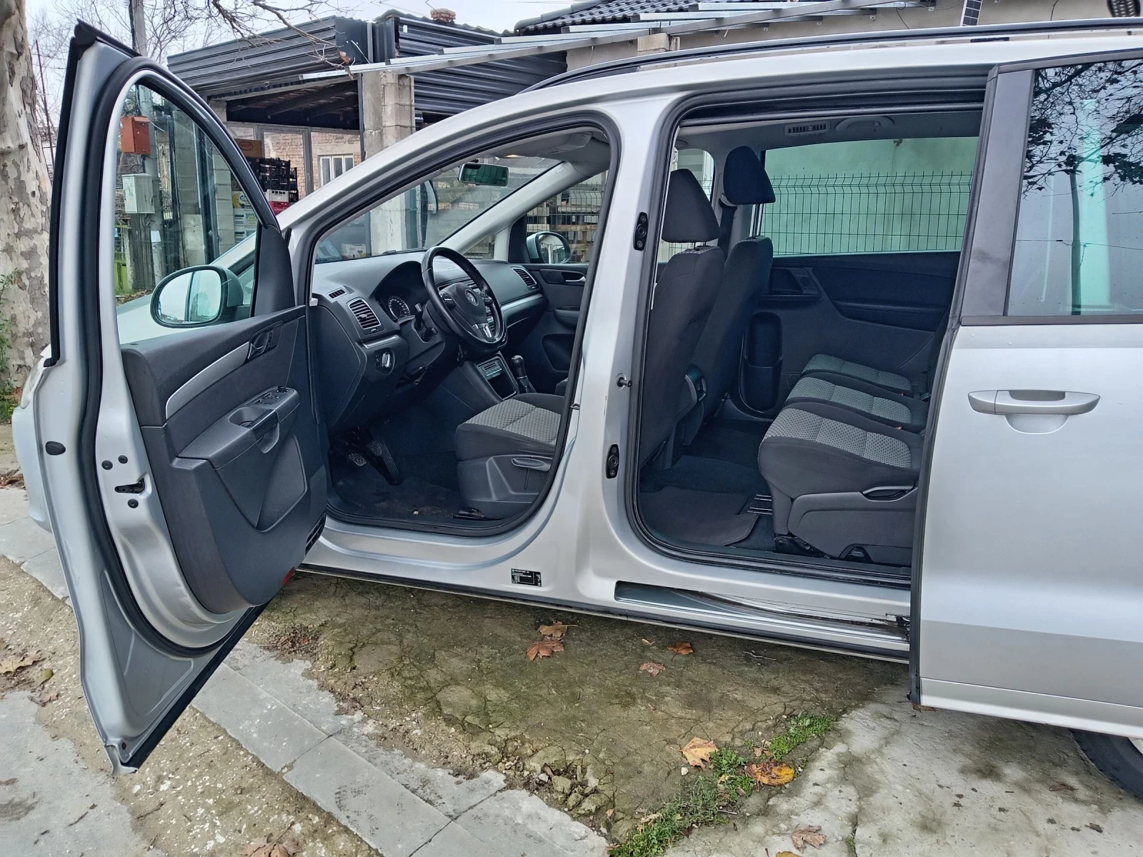 VW Sharan 2.0 - 140 �� | Mobile.bg � ����������� 11