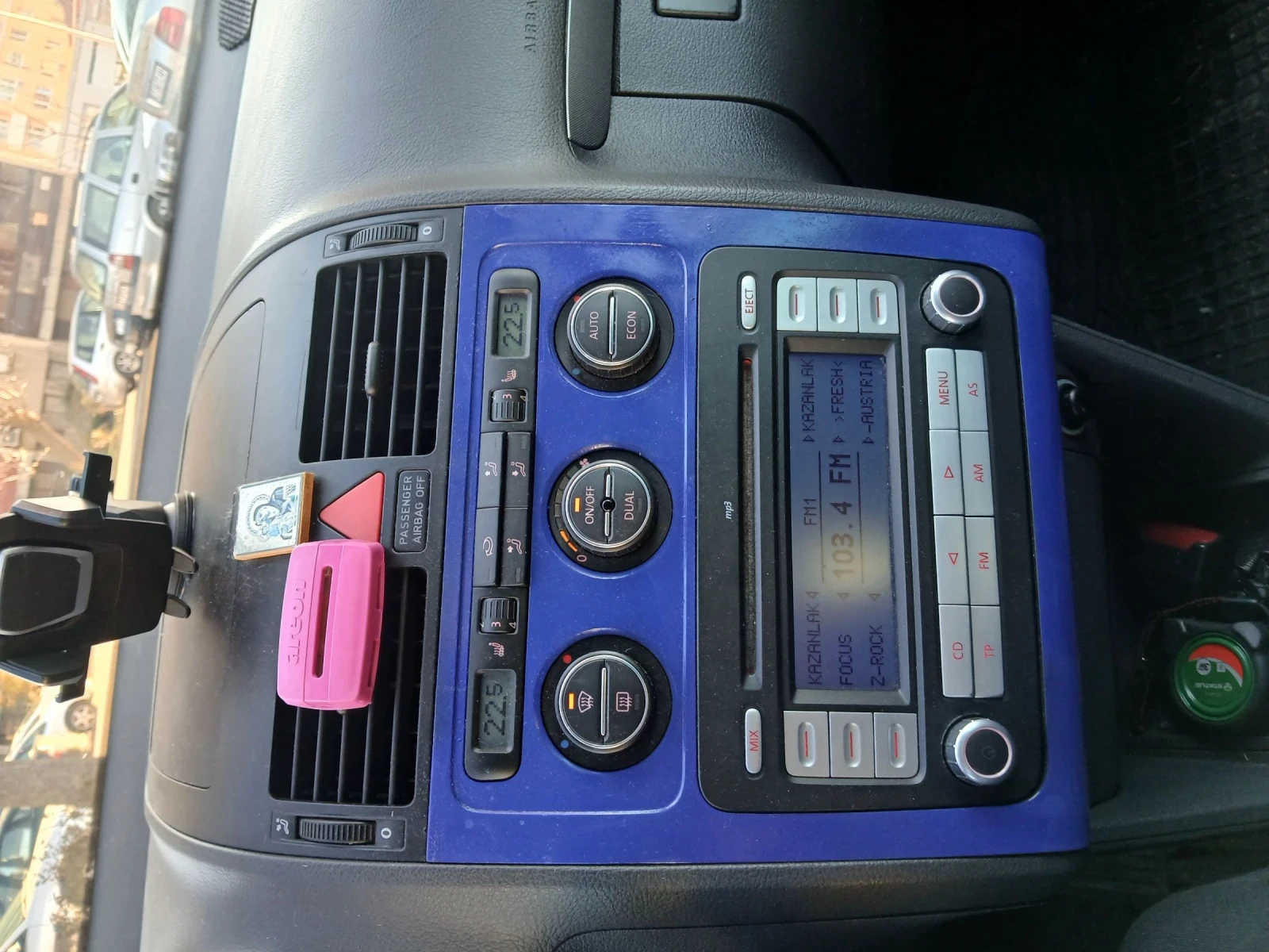 VW Touran  - изображение 5