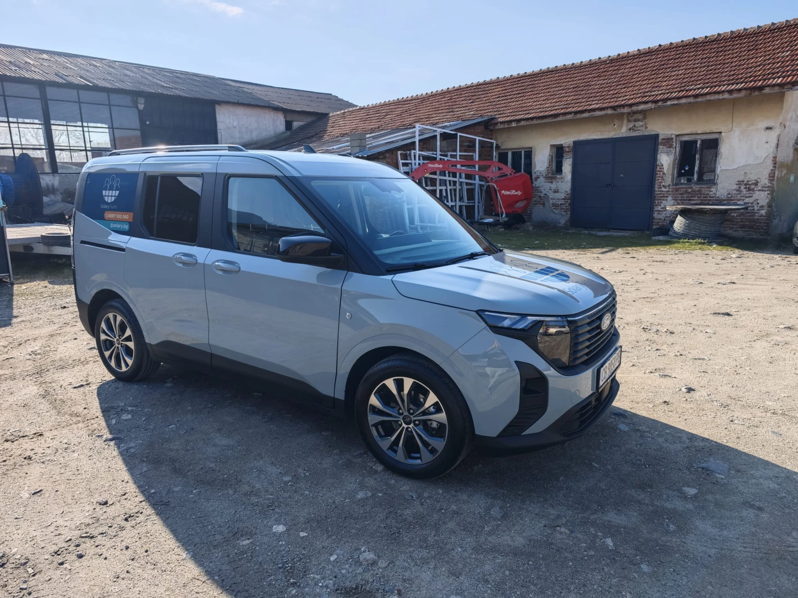 Ford Courier Tourneo Titanium, снимка 11 - Автомобили и джипове - 53772280