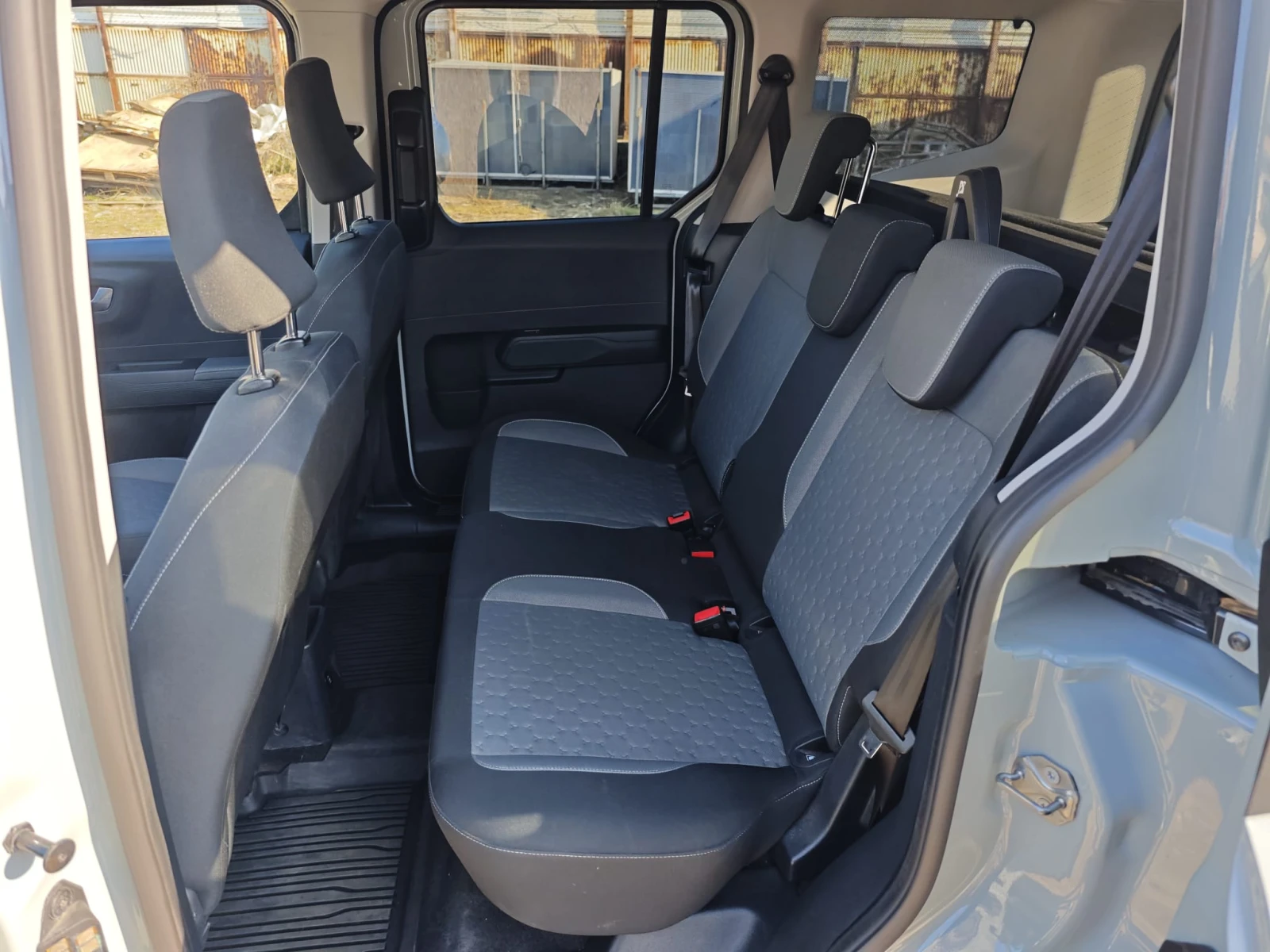 Ford Courier Tourneo Titanium, снимка 12 - Автомобили и джипове - 53772280